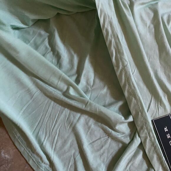 NWT Kay Unger M Front Split Basic LS Top Aqua - Picture 2 of 3